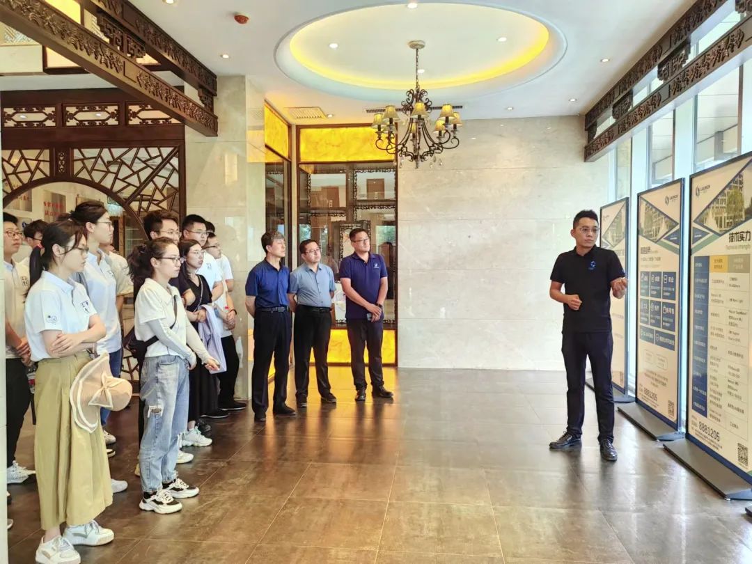 西北工业大学、太原科技大学硕博团队莅临朗驰科技参观交流