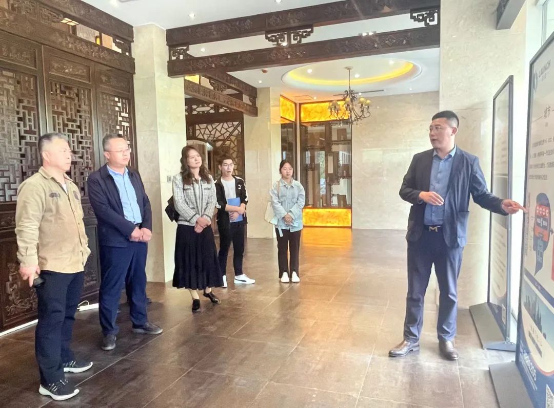 深化校企合作 促进产教融合——太原工业学院理学系领导莅临朗驰科技开展调研座谈